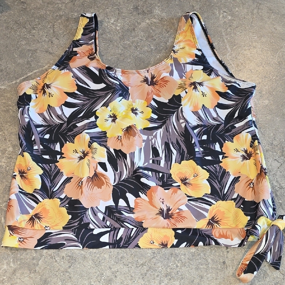 (J35)  Yellow and Black Tie On Side Crop Swim Top Plus Size